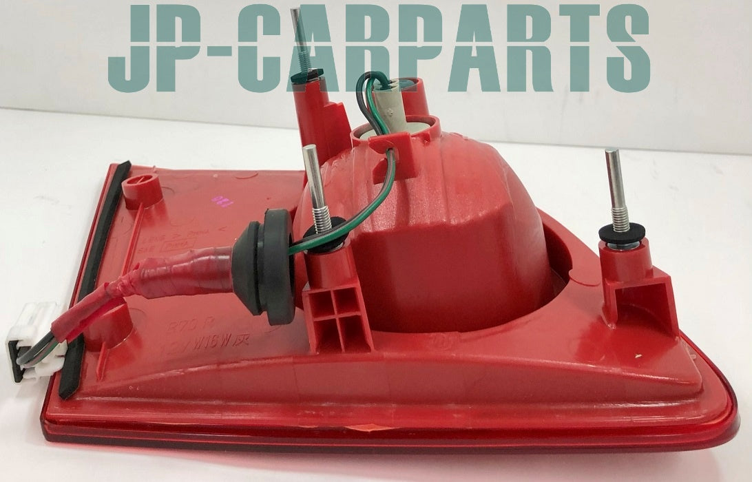 GENUINE NISSAN LAMP ASSY 26580-AQ000 FOR STAGEA